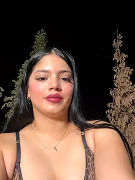 Snapshot of Hailey-Fox chatting on 10/19/25, 11:05 Hailey-Fox online show from 10/19/25, 11:05