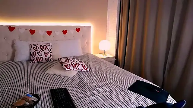 MonikaBelachi online show from 02/16/26, 06:09