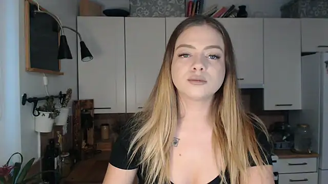 BuffyxLUST online show from 01/13/26, 07:57