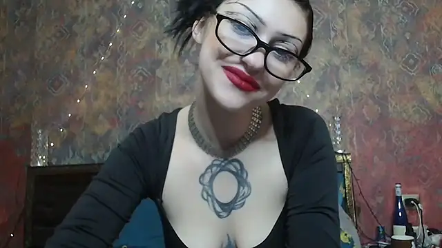 Susie su online show from 12/03/25, 09:18