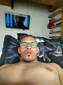 DOBLEWYOSK69G online show from 02/05/26, 09:08