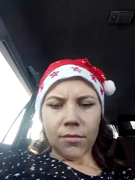 YOURLIKAA online show from 12/23/25, 05:05