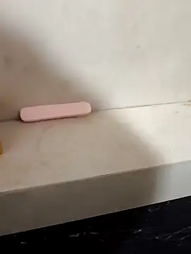 Snapshot of fourteenflash chatting on 10/07/25, 05:21 fourteenflash online show from 10/07/25, 05:21