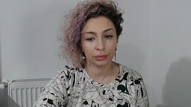 Snapshot of AAARUNY chatting on 02/22/26, 04:38 AAARUNY online show from 02/22/26, 04:38