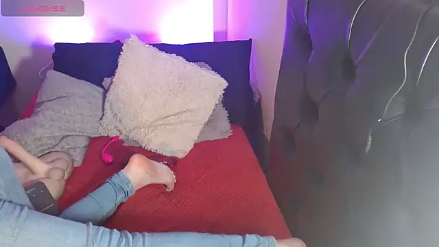 KrystalAdams online show from 09/25/25, 04:11