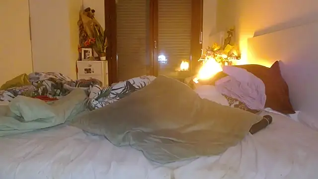 refem9 online show from 11/15/25, 04:47