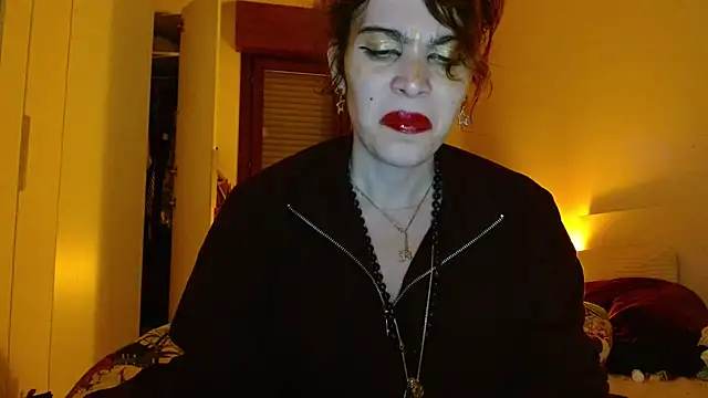 refem9 online show from 12/22/25, 07:00