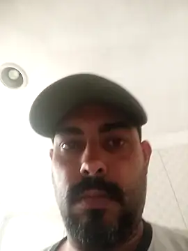 jfgustavo001 online show from 01/06/26, 03:38