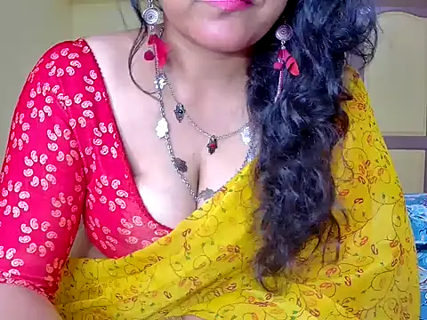 Snapshot of MasTANIYA chatting on 10/25/25, 02:02 MasTANIYA online show from 10/25/25, 02:02