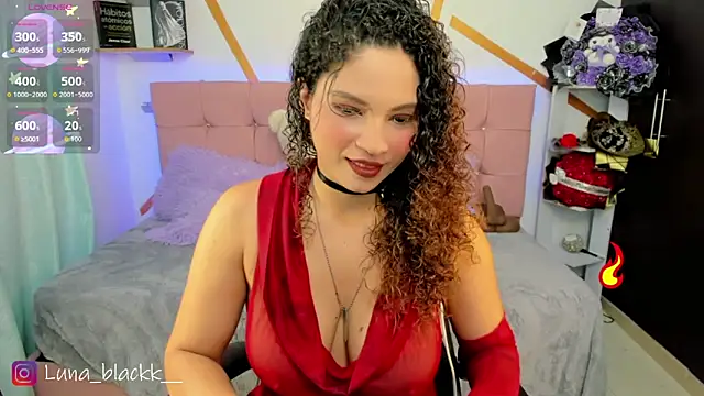 Snapshot of Luna_blackk chatting on 06/18/26, 09:08 Luna blackk online show from 06/18/26, 09:08
