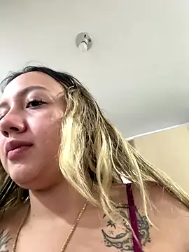 Becca Johnson u online show from 11/07/25, 06:52