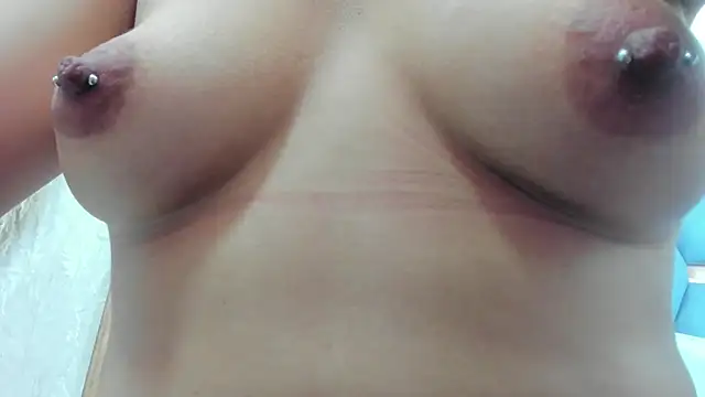 juliette pretty  online show from 09/29/25, 07:30