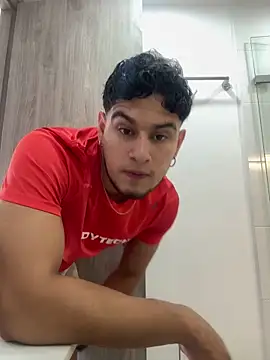 Snapshot of DaviesBrown chatting on 09/14/25, 04:06 DaviesBrown online show from 09/14/25, 04:06