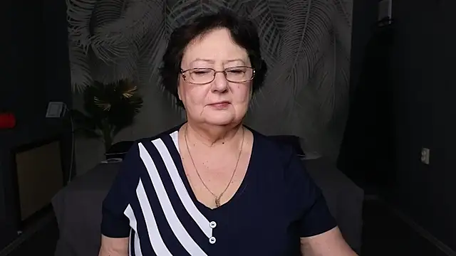 Snapshot of Margo_Moll chatting on 11/26/25, 04:35 Margo Moll online show from 11/26/25, 04:35