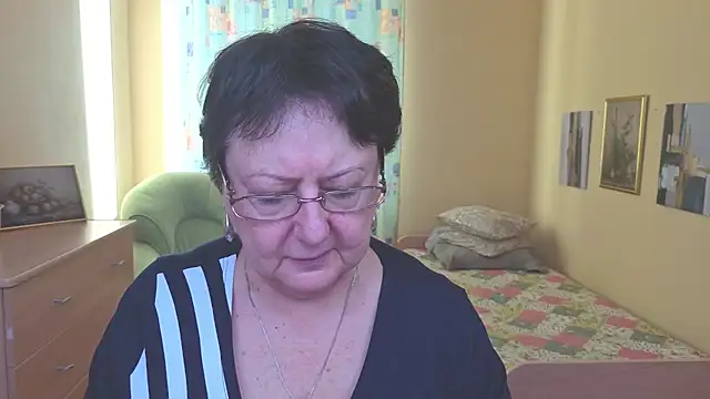 Snapshot of Margo_Moll chatting on 12/14/25, 09:36 Margo Moll online show from 12/14/25, 09:36