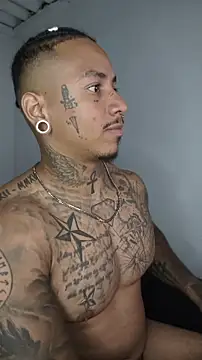 Snapshot of David_tatto1 chatting on 06/27/26, 03:55 David tatto1 online show from 06/27/26, 03:55