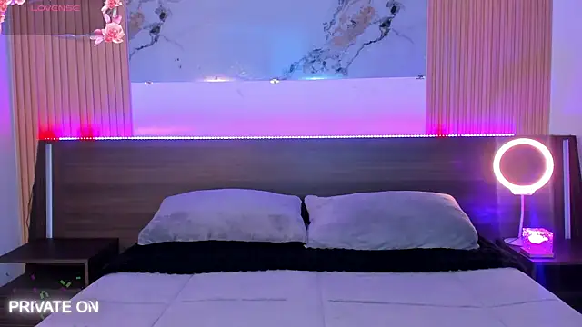 samanthaa moon online show from 03/17/26, 09:40