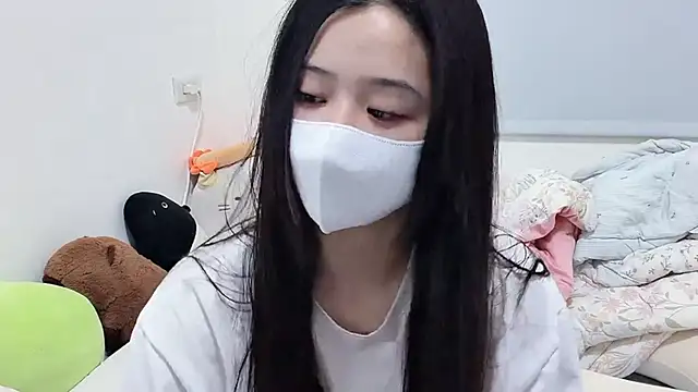 Snapshot of LHeart chatting on 05/26/26, 03:08 LHeart online show from 05/26/26, 03:08