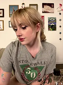 Snapshot of seeunexttuesday chatting on 01/10/26, 02:35 seeunexttuesday online show from 01/10/26, 02:35