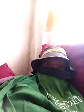 Snapshot of Sexxoophone chatting on 04/12/26, 08:52 Sexxoophone online show from 04/12/26, 08:52