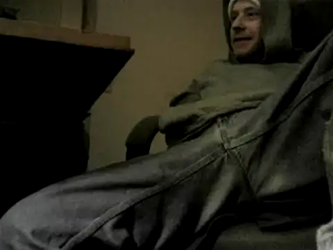 Snapshot of skateboy78 chatting on 03/15/25, 06:10 skateboy78 online show from 03/15/25, 06:10