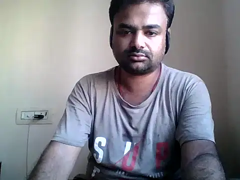 Snapshot of sree4143 chatting on 10/13/25, 03:39 sree4143 online show from 10/13/25, 03:39