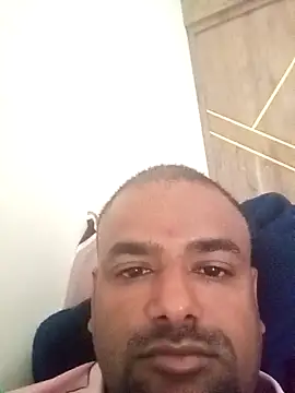 Snapshot of sree4143 chatting on 11/13/25, 05:28 sree4143 online show from 11/13/25, 05:28