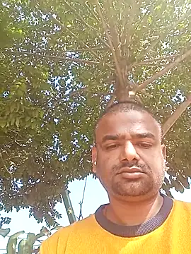 Snapshot of sree4143 chatting on 11/15/25, 04:10 sree4143 online show from 11/15/25, 04:10