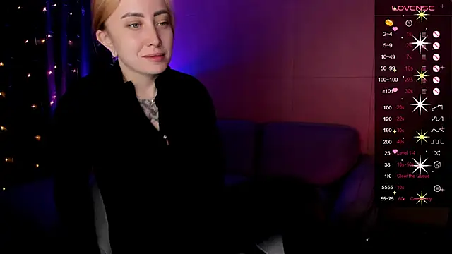 Snapshot of deboramoore chatting on 06/16/26, 02:14 deboramoore online show from 06/16/26, 02:14