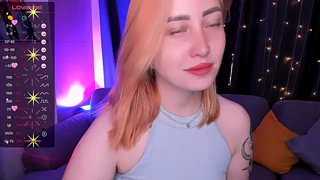 Snapshot of deboramoore chatting on 07/09/26, 02:04 deboramoore online show from 07/09/26, 02:04