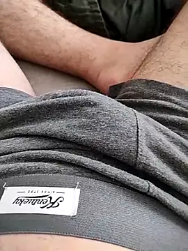 Snapshot of Milo_100 chatting on 11/23/25, 10:15 Milo 100 online show from 11/23/25, 10:15