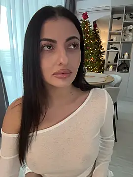 NicoleBrawn online show from 12/04/25, 10:02