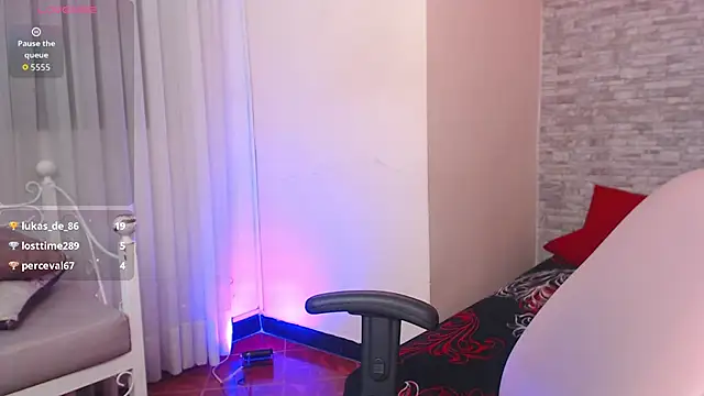 Stephany Rodriguez online show from 10/27/25, 11:58