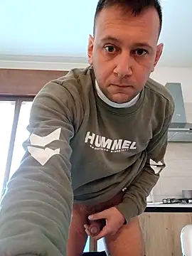 Snapshot of Alessio1987 chatting on 02/18/26, 06:53 Alessio1987 online show from 02/18/26, 06:53