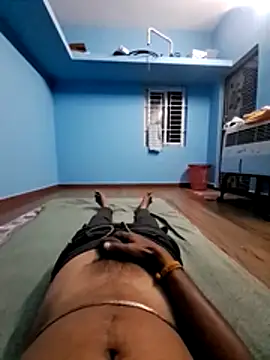 Tamilpayan00 online show from 03/31/26, 04:40