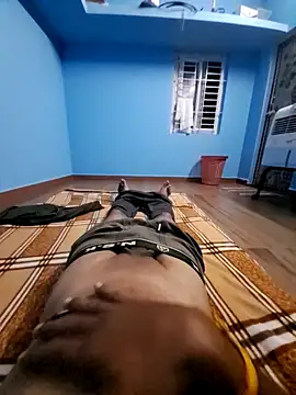 Tamilpayan00 online show from 04/15/26, 04:47