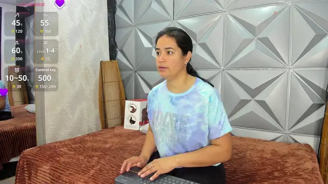 GreciaFox1 online show from 11/13/25, 11:20