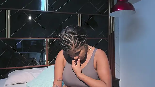 HannyThompson online show from 03/15/26, 12:44