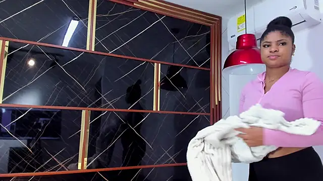 HannyThompson online show from 04/15/26, 12:34