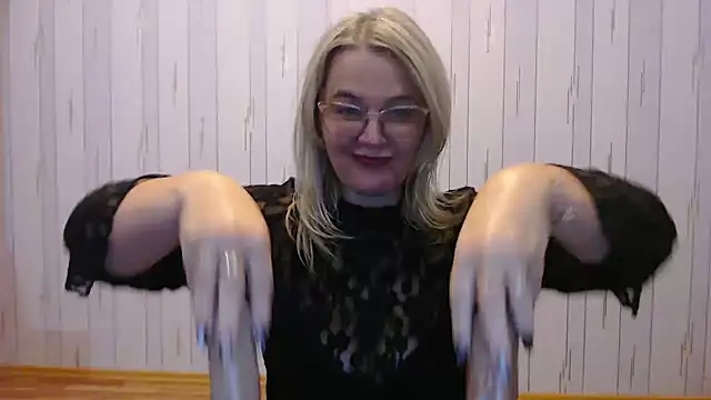 EleanoraDream online show from 12/21/25, 06:37