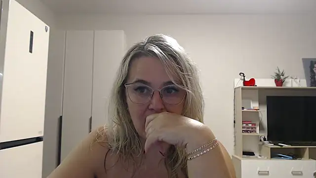 EleanoraDream online show from 02/28/26, 06:31