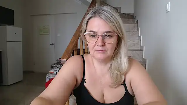 EleanoraDream online show from 06/28/26, 12:44