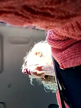 Snapshot of clarabell4 chatting on 02/17/26, 07:38 clarabell4 online show from 02/17/26, 07:38