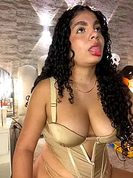 Yassy vazquez online show from 10/19/25, 07:36