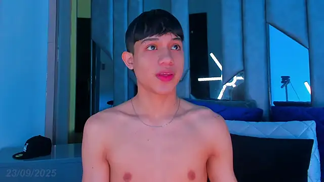 Snapshot of Sebax_Young chatting on 09/23/25, 08:34 Sebax Young online show from 09/23/25, 08:34