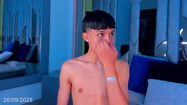 Snapshot of Sebax_Young chatting on 09/26/25, 07:51 Sebax Young online show from 09/26/25, 07:51