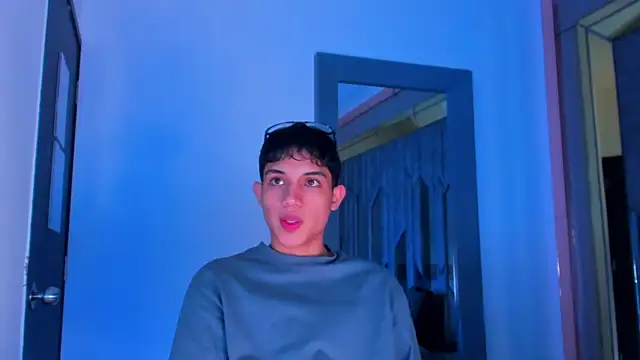 Sebax Young online show from 04/13/26, 08:47