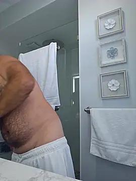 Snapshot of cubanitofeliz40 chatting on 12/22/25, 02:25 cubanitofeliz40 online show from 12/22/25, 02:25