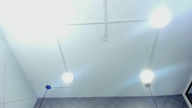 ThaliaCross online show from 09/28/25, 12:21