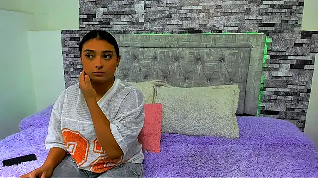 nicolexxaleja online show from 09/22/25, 08:11